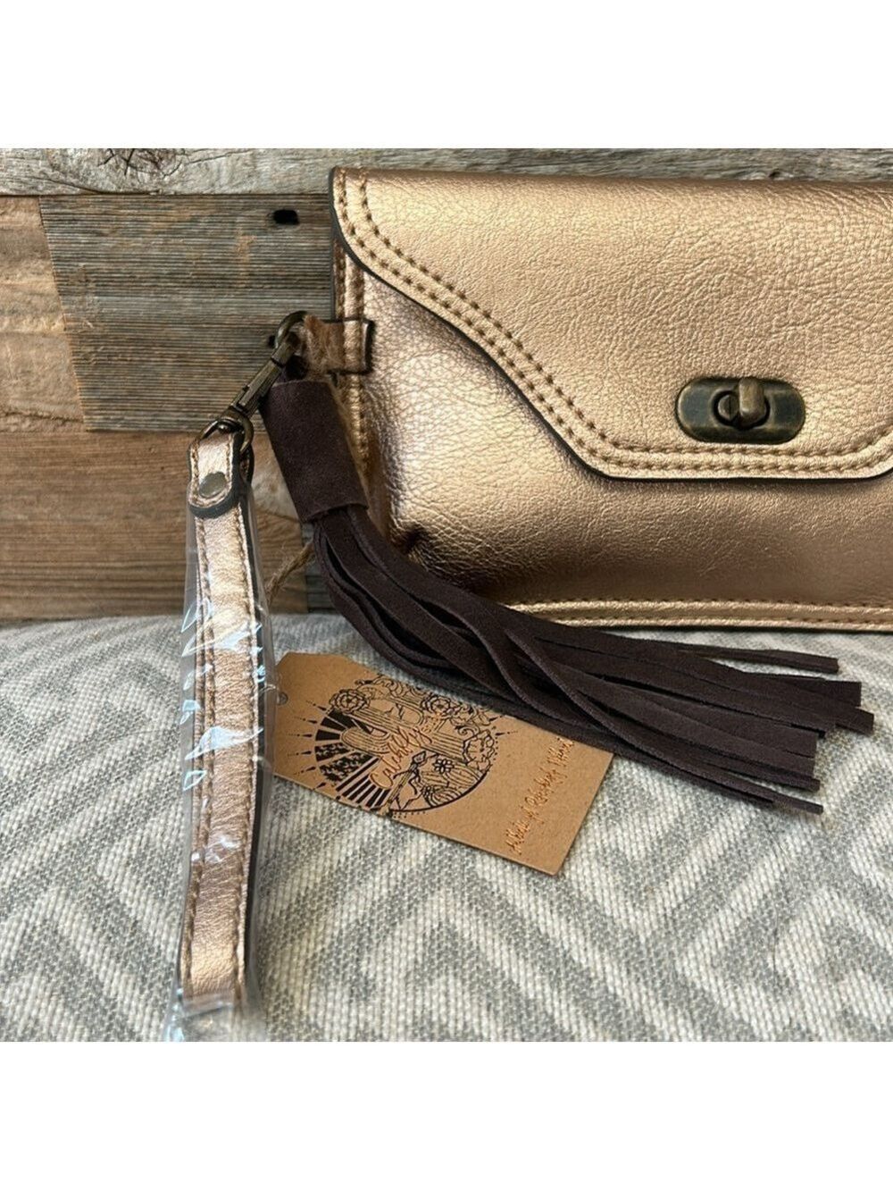 Catchfly Gold Leather Wristlet Clutch with Tassel NWT - Picture 2 of 8